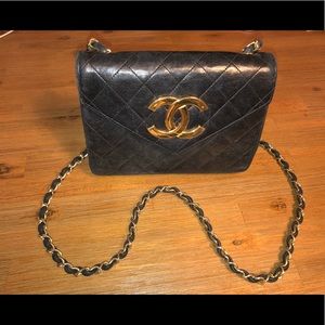 Vintage CHANEL Lambskin Crossbody Black Bag